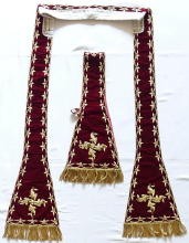 Red Antique Roman Vestment 8365